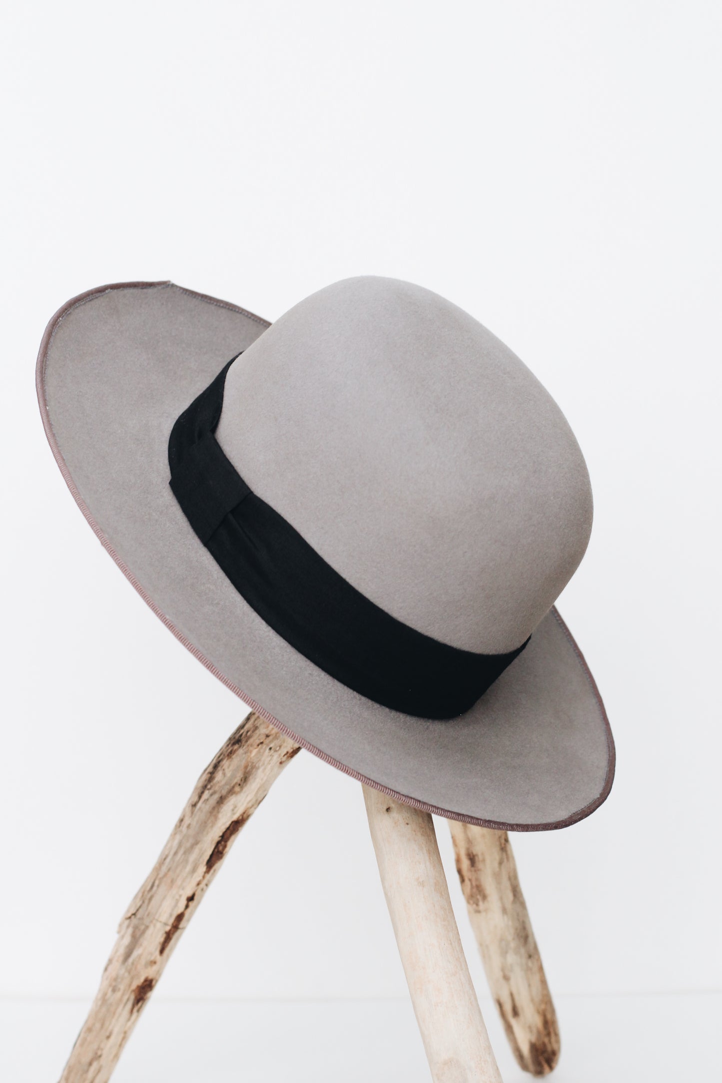 Grey Fuji Wide Brim Round Crown Hat - Straumbergs Hats