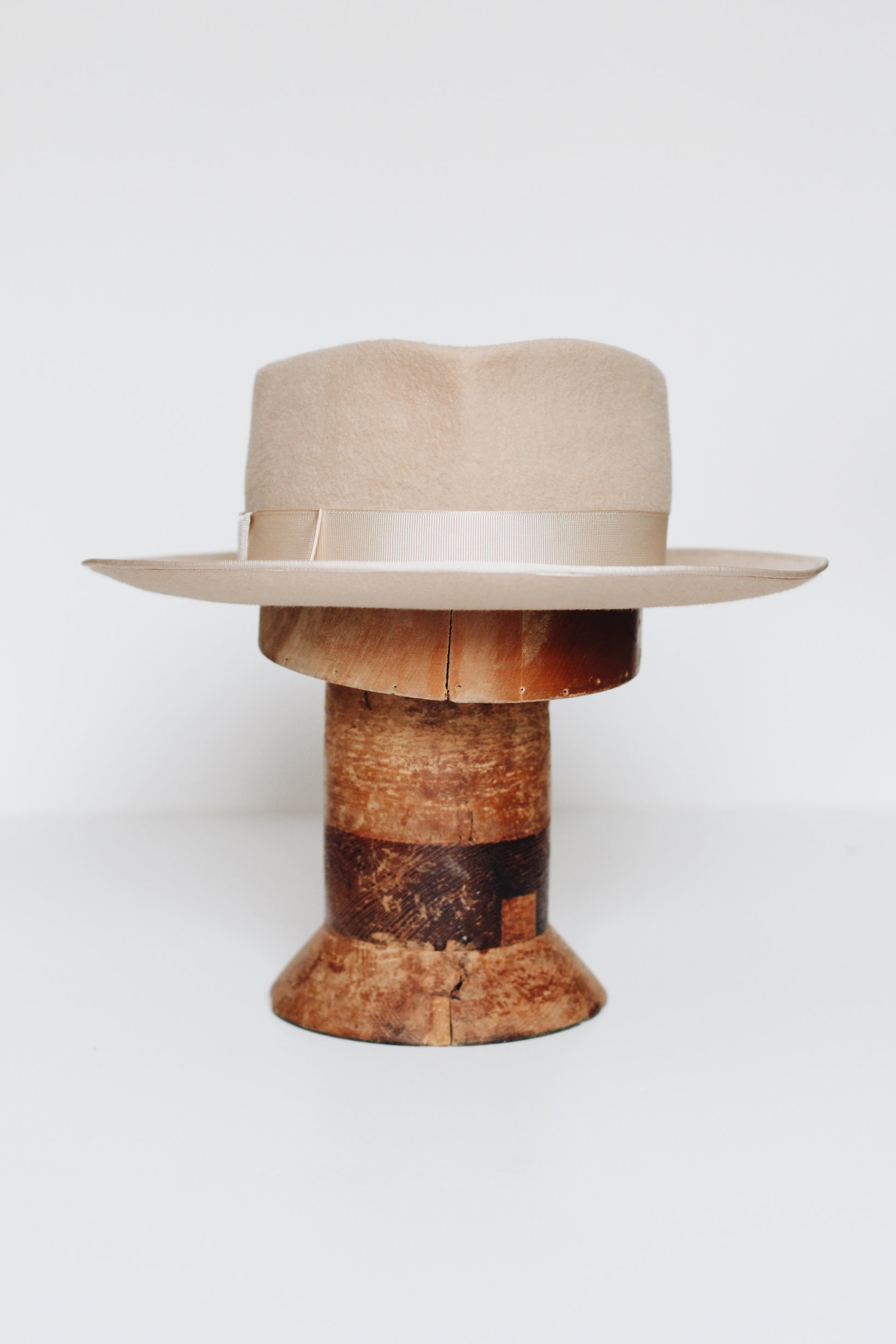 Beige Fitz Roy Fedora - Straumbergs Hats